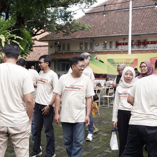 Foto Reuni 25 Tahun Padmanaba 58 17